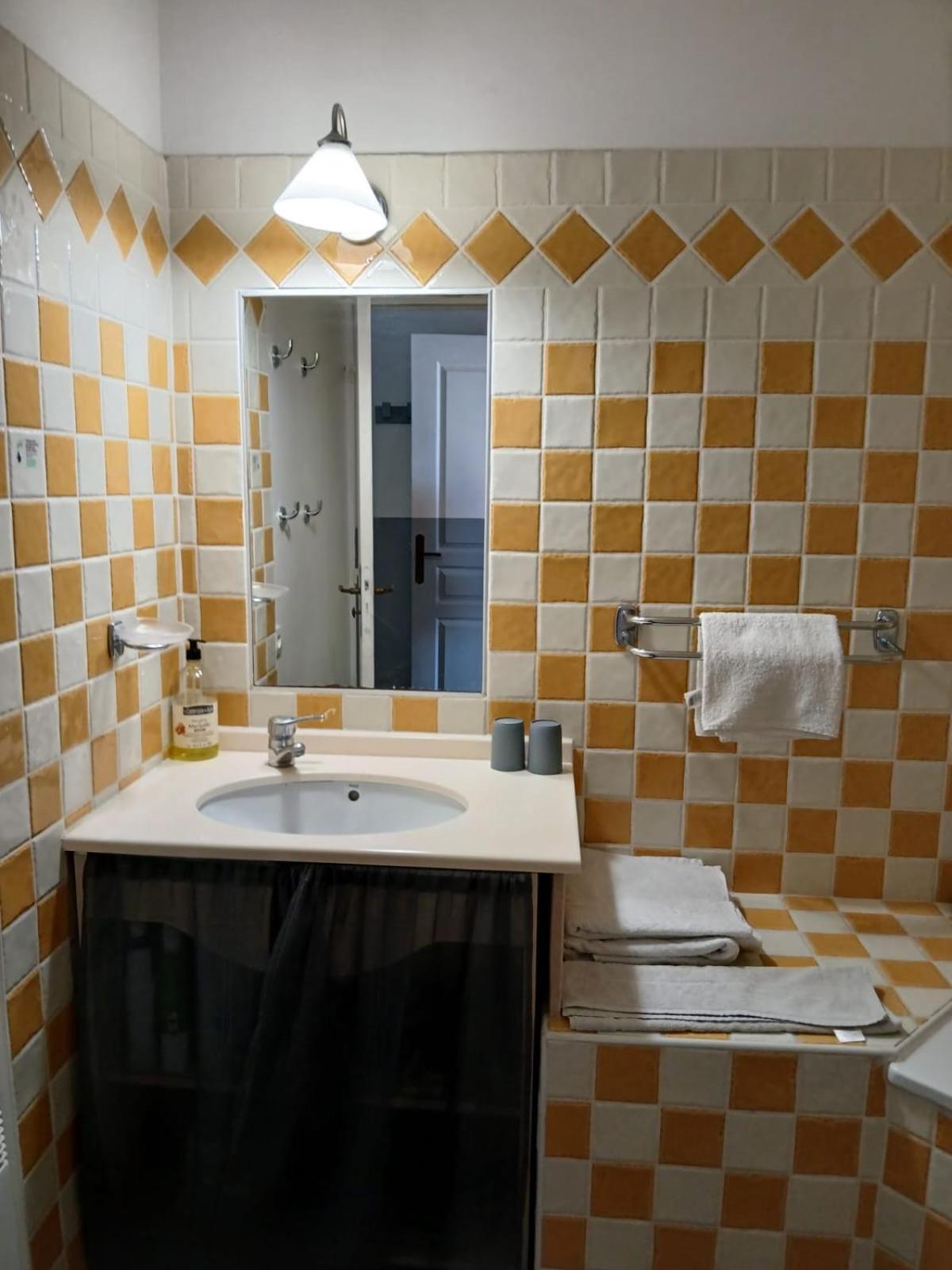 Appartement Grimaud Bord De Mer Ngoại thất bức ảnh